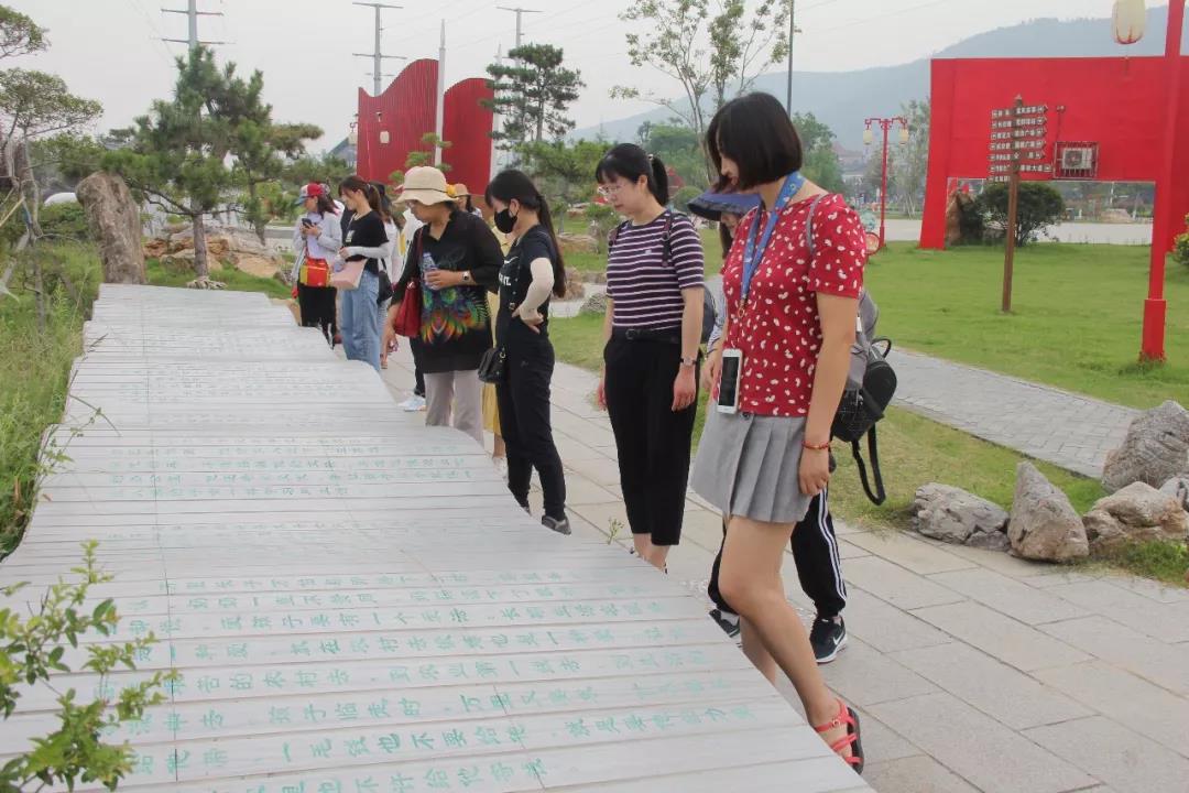 10-1ZRFU61a47.jpg 10-1ZRFU61a47.jpg